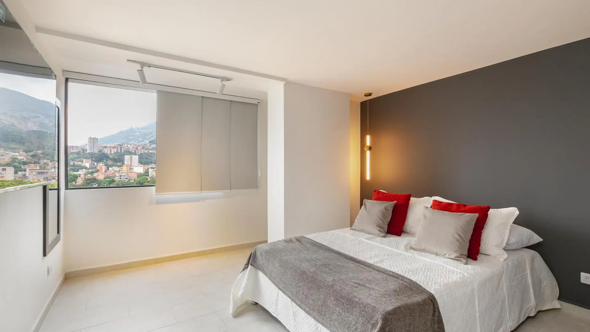 Tst 212 Apartment Medellin Colombia