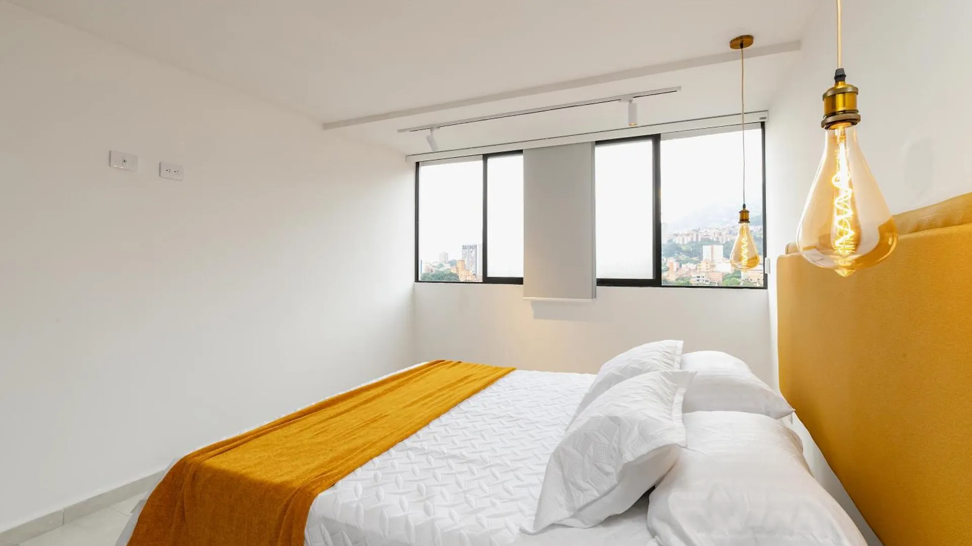 Tst 212 Apartment Medellin Colombia